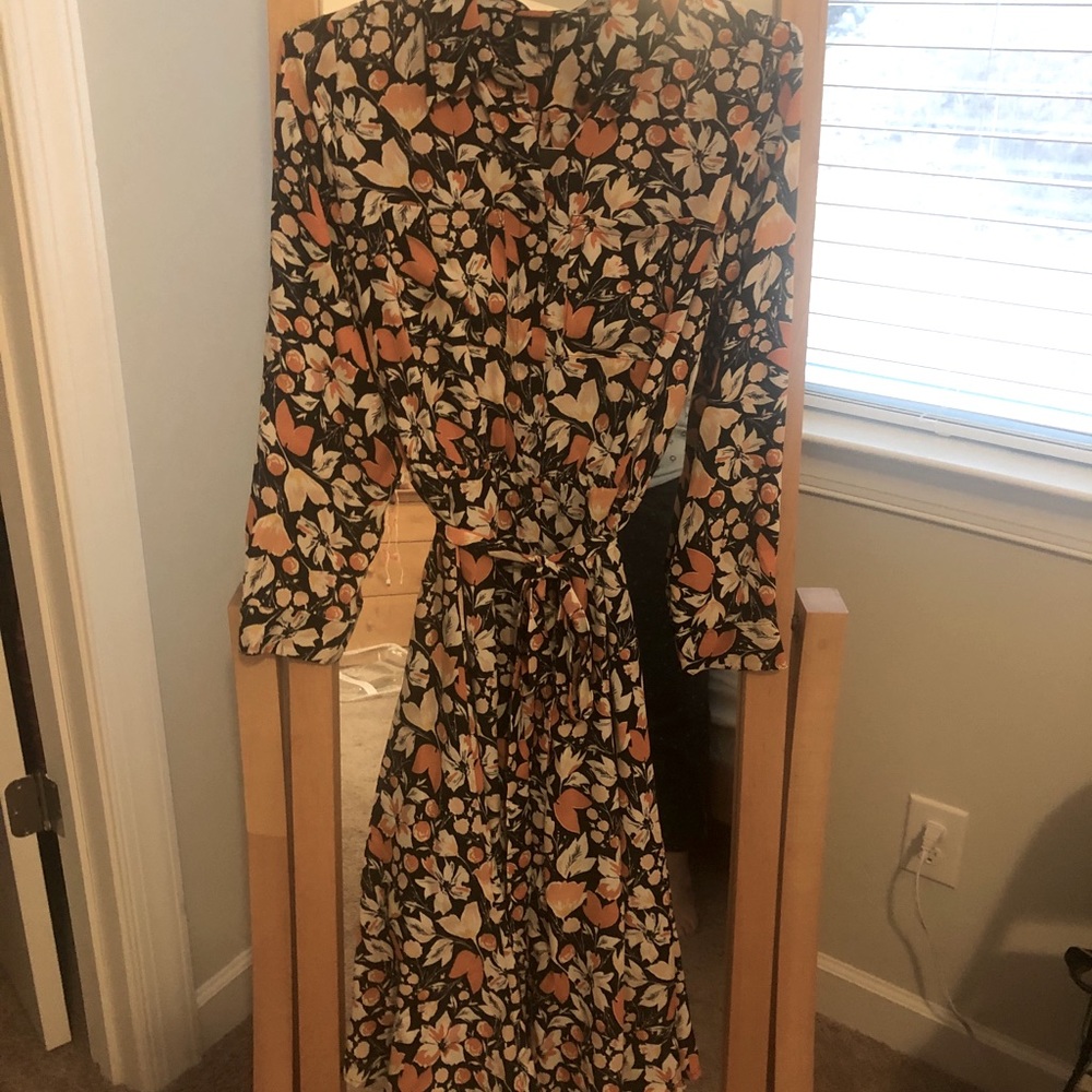 Beautiful Who What Wear dress -NWT